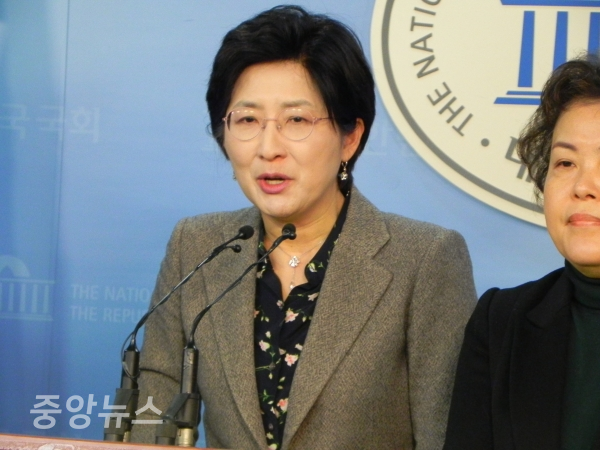 박 의원은  국민의당에 표를 준 유권자와 당원 대부분이 통합에 반대한다고 주장했다. (사진=박효영 기자)