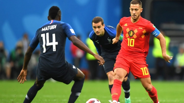 벨기에의 캡틴, 에당 아자르 (10번)을 마크하는 프랑스의 마투이디 (14번) (사진=FIFA 제공)