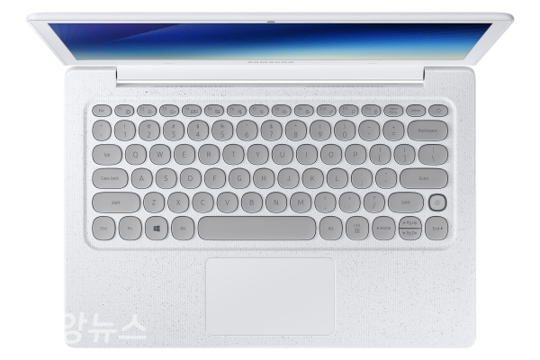 삼성 노트북 Flash (사진=삼성전자 제공)
