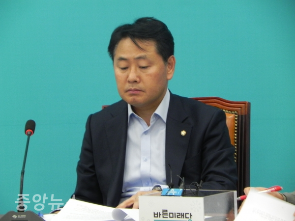 김관영 원내대표는 아동 수당 등 보육 지원책을 통합해서 시행하는 방안을 검토하고 있다고 밝혔다. (사진=박효영 기자)