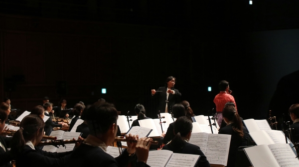 안산시립국악단이 일본에서 뉴 조선통신사 고베 공연을 갖고 현지 관객들로 부터 많은 박수 갈채을 받았다.(사진출처=안산시립국악단)