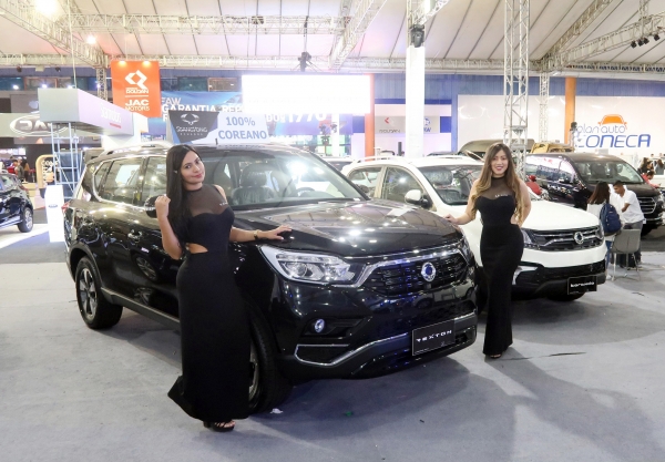 쌍용자동차는 지난 10월 18~21일까지 키토(Quito)에서 열린 에콰도르 모터쇼(Auto Mundo)에서 렉스턴 스포츠를 처음으로 선보였다. 사진은 모터쇼 내 쌍용자동차 브랜드 부스. (사진=쌍용차 제공)