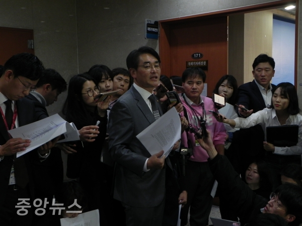 박용진 의원은 삼성 저격수로서 맹활약하고 있다. (사진=박효영 기자)