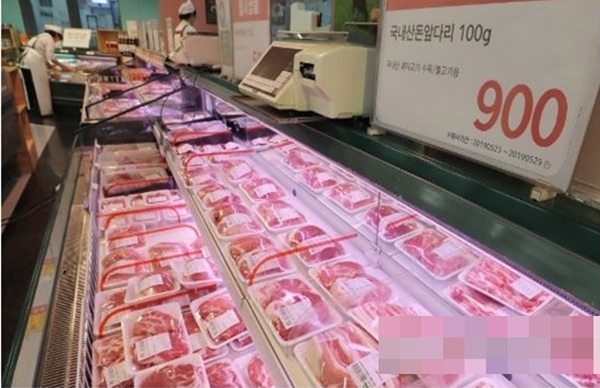 돼지고기 가격 하락에 양돈농가의 시름이 깊어지고 있다 (사진=연합뉴스 제공)