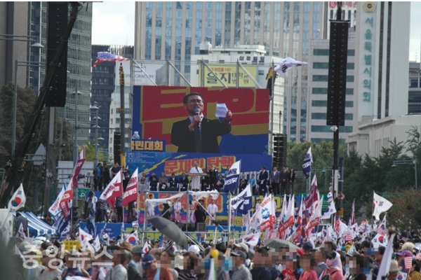 한글날인 (9일) 광화문 일대의  대규모 집회로 교통혼잡이 예상되고 있다 (사진=중앙뉴스 DB)