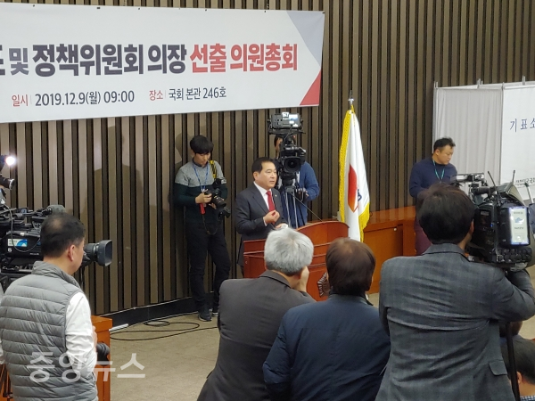 심재철 원내대표가 한국당의 새로운 원내 사령탑에 올랐다. (사진=박효영 기자)