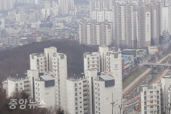 2일 환경부와 서울시가 처음으로 미세먼지 집중관리 지역에 ‘금천·영등포·동작구’ 3곳을 지정했다 (사진=신현지 기자)