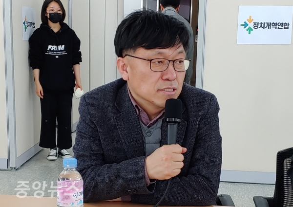 연합정당론을 주도하고 있는 하승수 전 녹색당 공동운영위원장. (사진=박효영 기자)