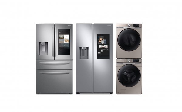 좌측부터 삼성전자 프렌치도어 냉장고(RF28R7551SR), 양문형 냉장고 RS27T5561SR), 세탁기(WF45R6100AC), 건조기(DVE45R6100C) (사진=삼성전자)