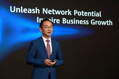라이언 딩(Ryan Ding) 화웨이 이사회 임원 겸 캐리어 비즈니스 사업 그룹 사장은 28일 온라인으로 열린 '2020 베터 월드 서밋' 둘째 날 기조연설을 발표했다. (사진=화웨이)