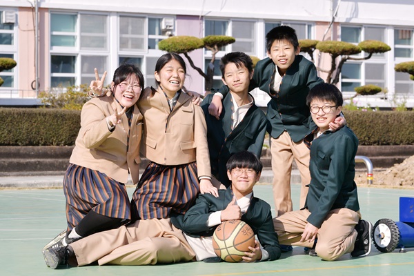 전남 강진 작천중 한복교복 입은 학생들 (사진=문화체육관광부)