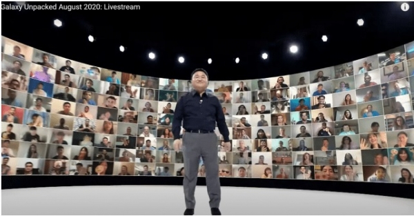 지난해 8월 삼성전자 갤럭시언팩2020 행사가 사상 처음으로 전면 온라인으로 진행됐던 장면. (사진=삼성전자  동영상 캡처)