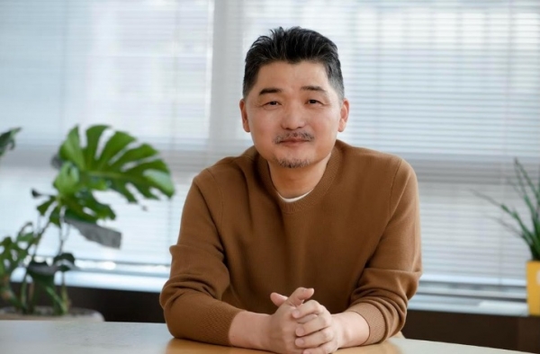 카카오를 창업한 김범수(54) 이사회 의장이 재산 절반 이상 기부의 뜻을 공식 서약했다. (사진=카카오)