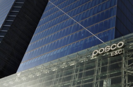 포스코는 연결기준 올해 1분기 영업이익이 1조5520억원으로 잠정 집계됐다고 12일 공시했다.  (사진=중앙뉴스DB)