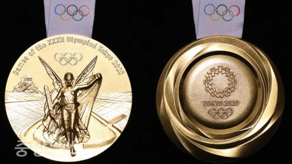 도쿄올림픽에선 코로나19 확산을 막기 위해 메달 수여식에서 선수들이 직접 자신의 목에 메달을 걸도록 했다.(사진= 도쿄올림픽 홈페이지)