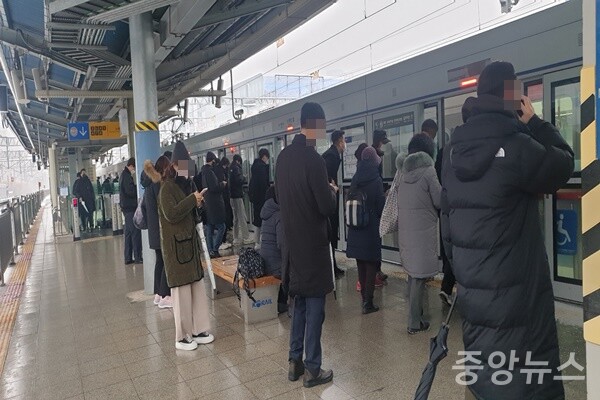 이르면 내년 4월 말부터 서울 지하철·버스요금이 인상된다 (사진=신현지 기자)