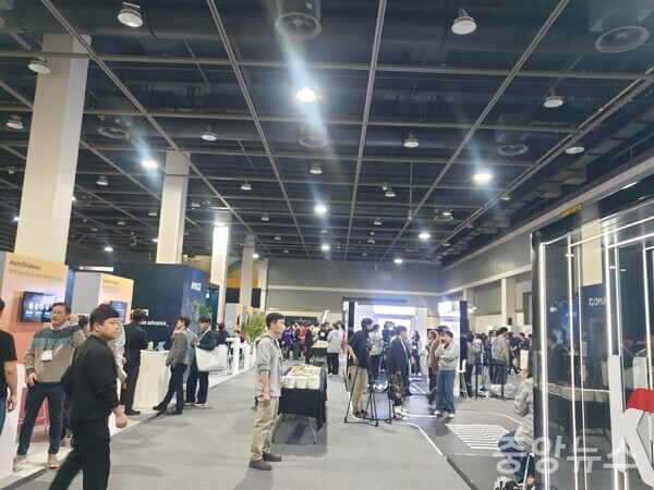 최신 AI 기술을 확인할 수 있는  MS AI 투어 인 서울'이 26일 서울 서초구 양재 aT센터에서  열렸다(사진=신현지 기자)