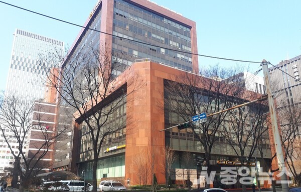 KB금융 5개년 110조원 규모 생산적·포용금융 추진 발표했다.(사진은 여의도KB국민은행=중앙뉴스)